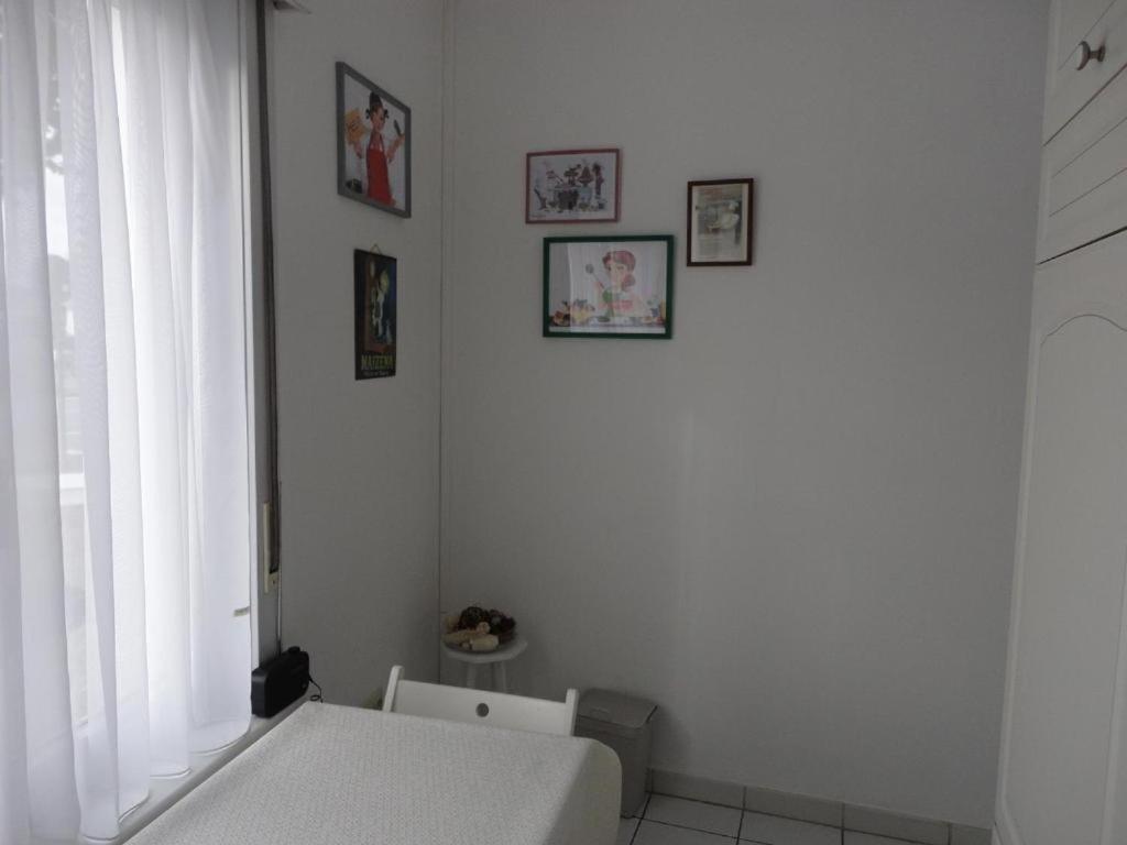 Appartement Nabij Station Op Begane Grond In Residentie Jane - Niet Goed Geld Terug Garantie - 10 Minuten Tot Centrum Brugge Blankenberge